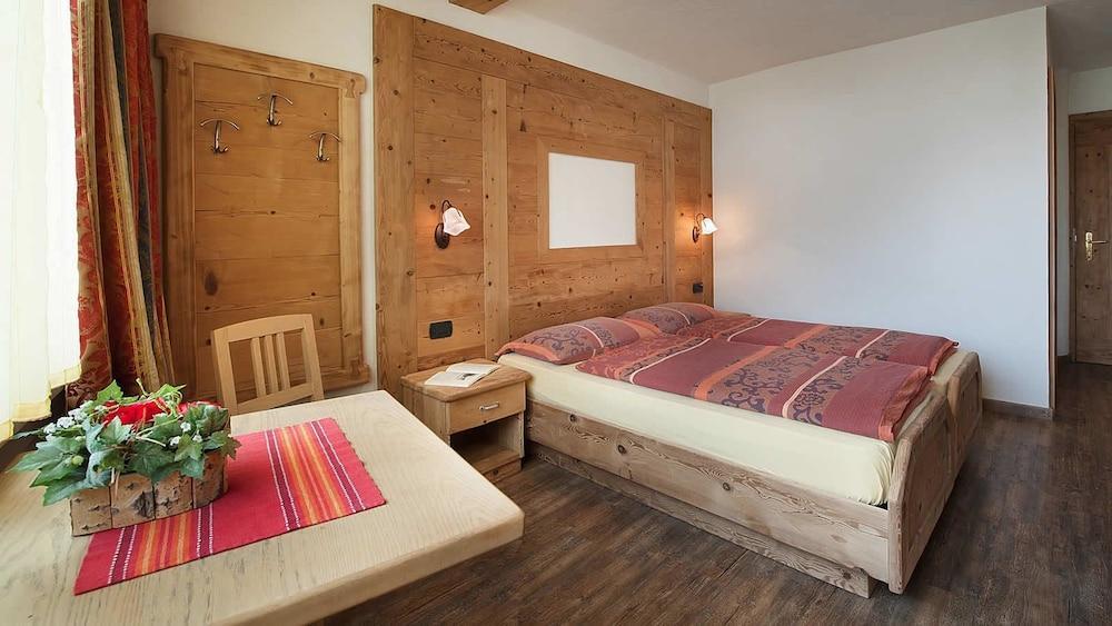 Hotel Champagne Livigno Bagian luar foto