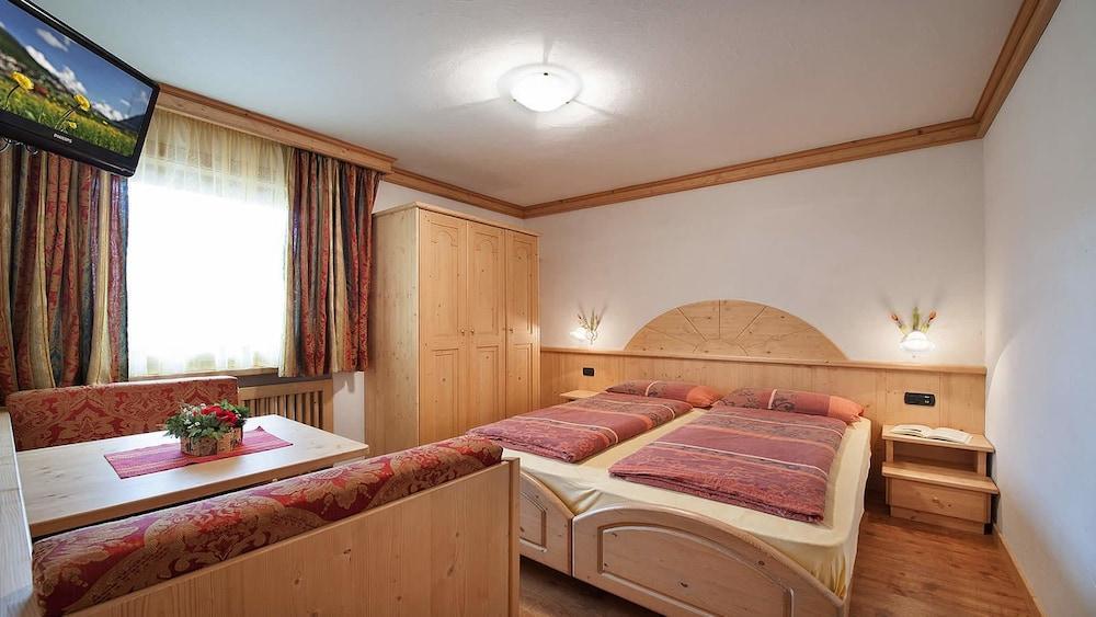 Hotel Champagne Livigno Bagian luar foto