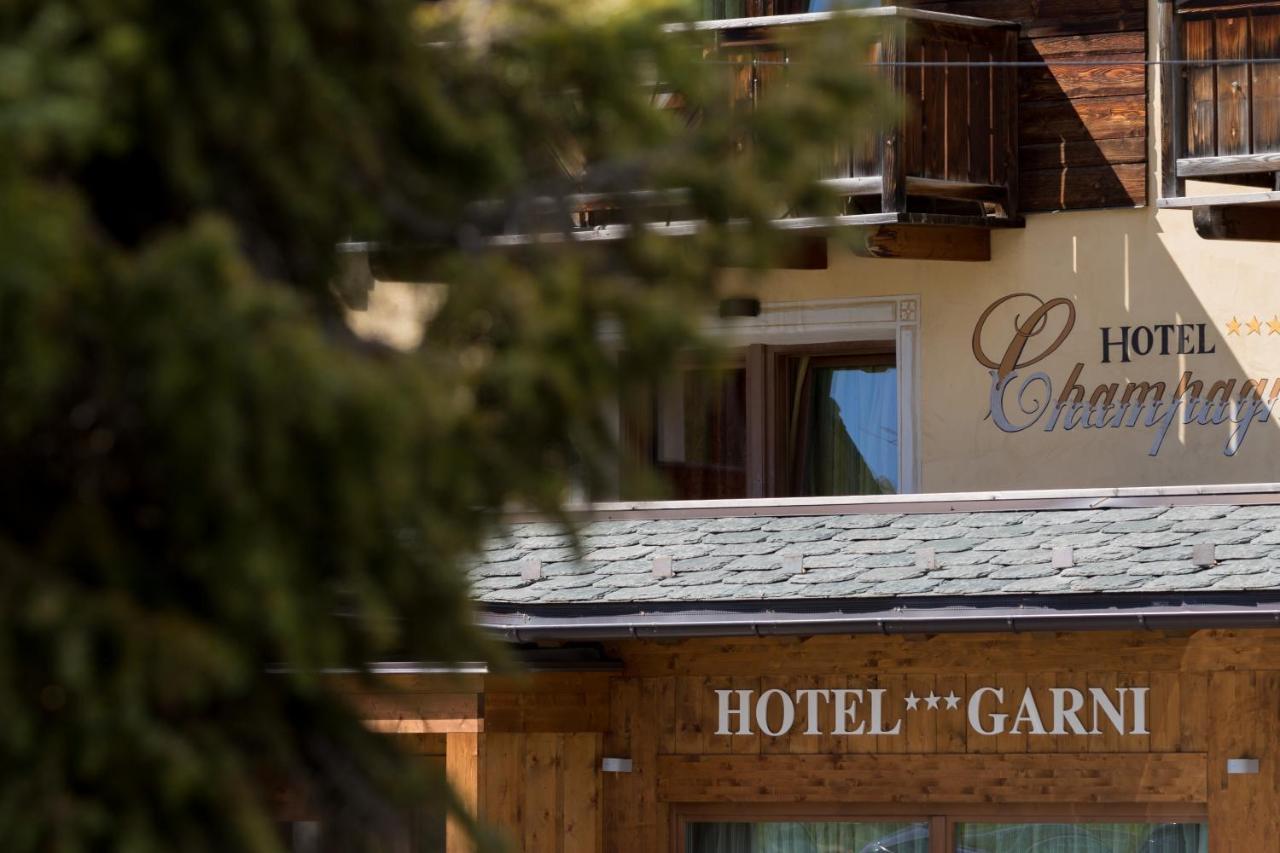 Hotel Champagne Livigno Bagian luar foto