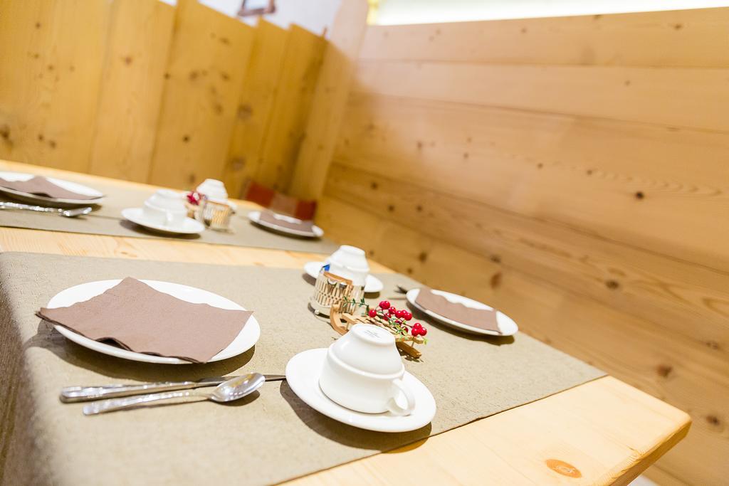 Hotel Champagne Livigno Bagian luar foto