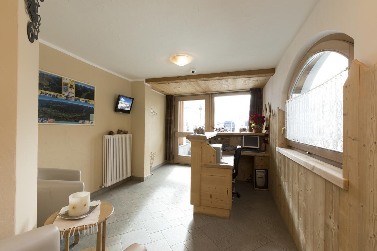 Hotel Champagne Livigno Bagian luar foto